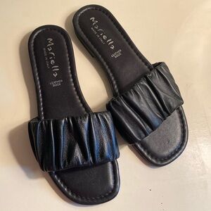 Made in Italy black leather slide size 8